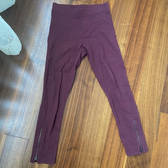 FREE W PURCHASE Red Old Navy Zipper Leggings - Picture 1 of 5